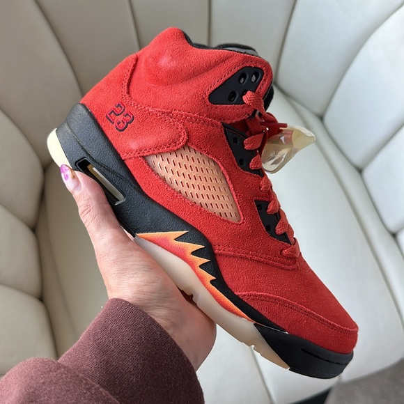 Dunk on Mars Retro Jordan - Picture 5 of 5